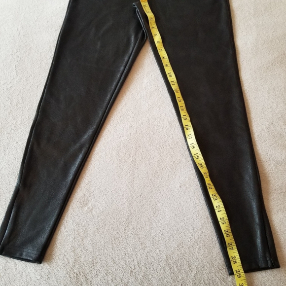 VERO MODA Black Faux Snakeskin Coated Leggings - Picture 11 of 16